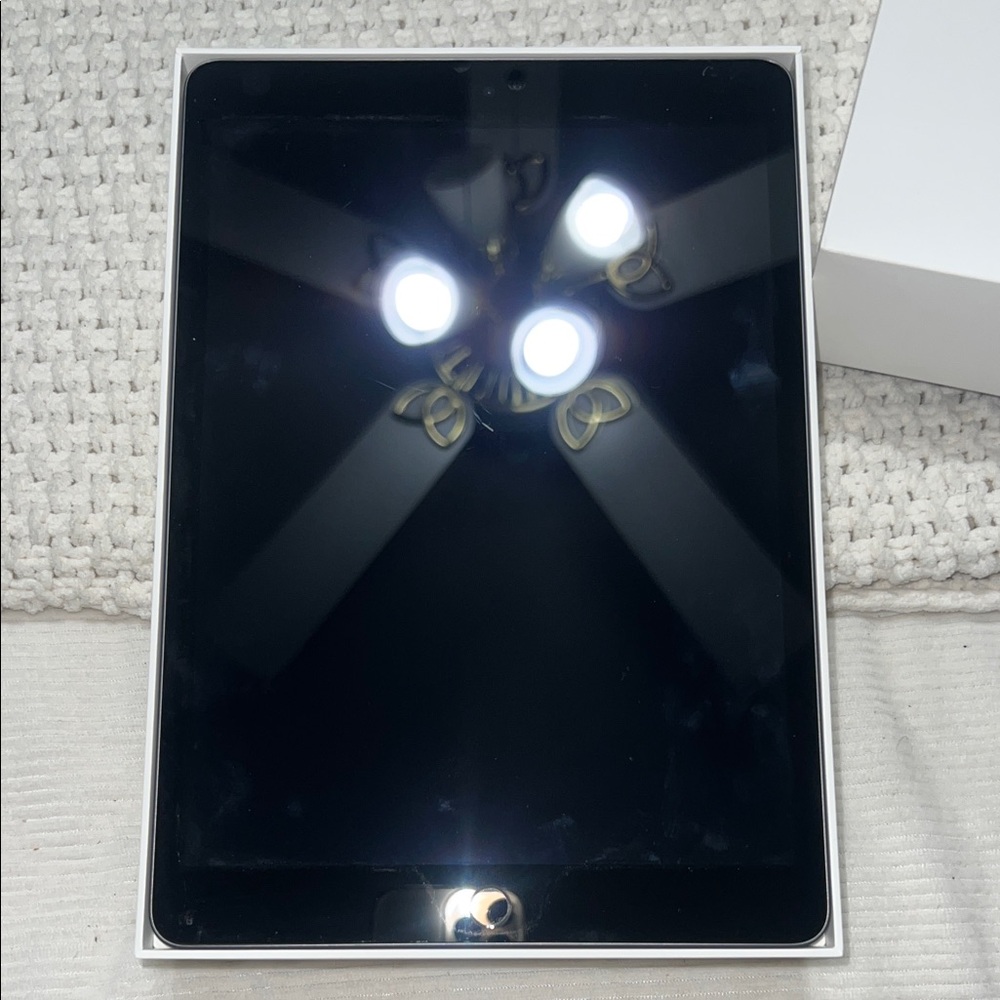 Apple Black Tablet